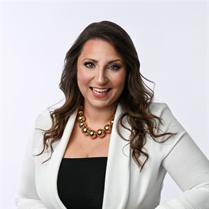 Suzanna Hare